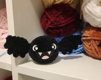 Echo the Bat Crochet pattern beginner friendly with previous crochet knowledge (Not a finished item just instructions to make your own)