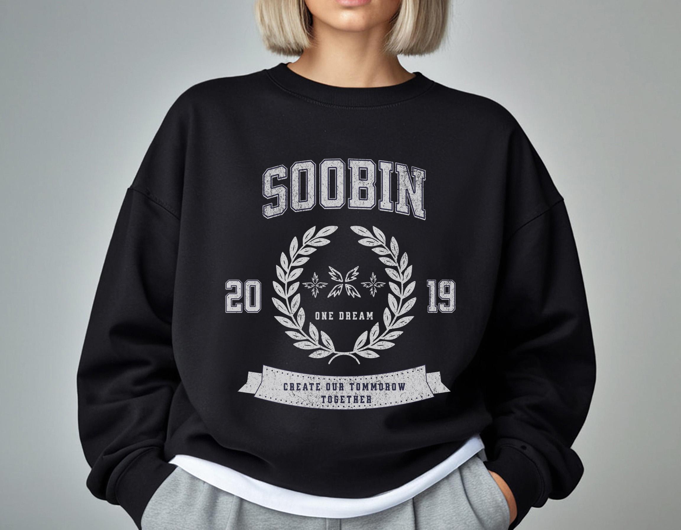 ★TXT スビン★関税込★Supersub★CLUB REPLICA SWEAT SHIRT★ Txt Crewneck - Etsy