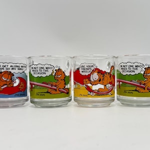 Vintage Garfield McDonalds Mugs Set: Anchor Hocking 1970s Collectible