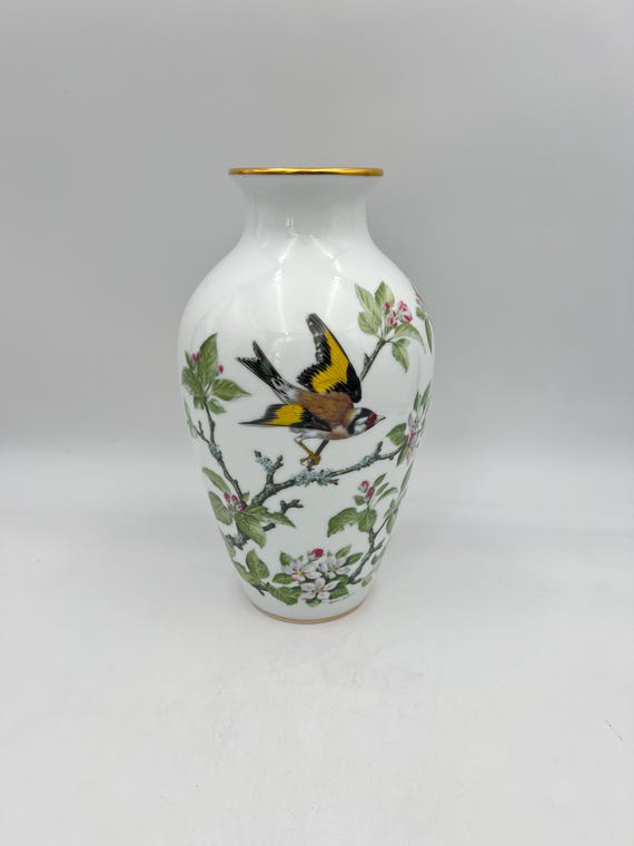 Basil Ede Woodland Bird Vase: Franklin Porcelain, 22k Gold