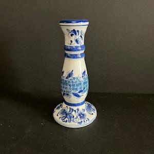 Vintage Blue & White Porcelain Candle Holder: Asian Floral Decor