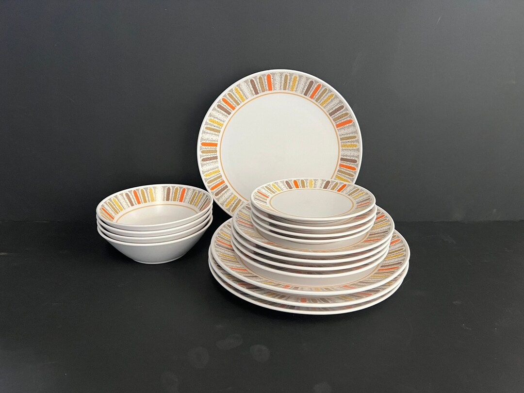 mardi gras tableware