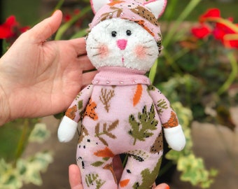 Hand Made Toy “Lovely cat”