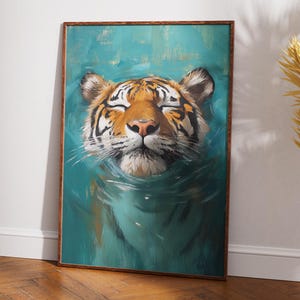 虎のウォールアートプリント - デジタルダウンロード野生動物絵画 - 水中の雄大な虎のポスター - ジャングルボヘミアン風ホームデコレーションのための動物アート