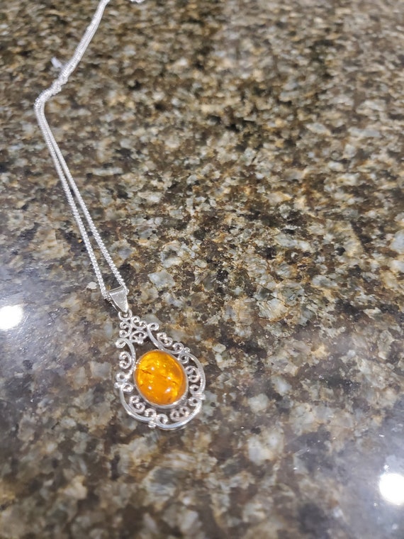 Classical styled amber pendant w/ 20" rope chain … - image 3