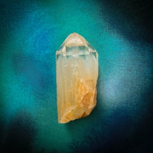 Columbian Lemurian Light Blue Mist Quartz Crystal Point (61g)