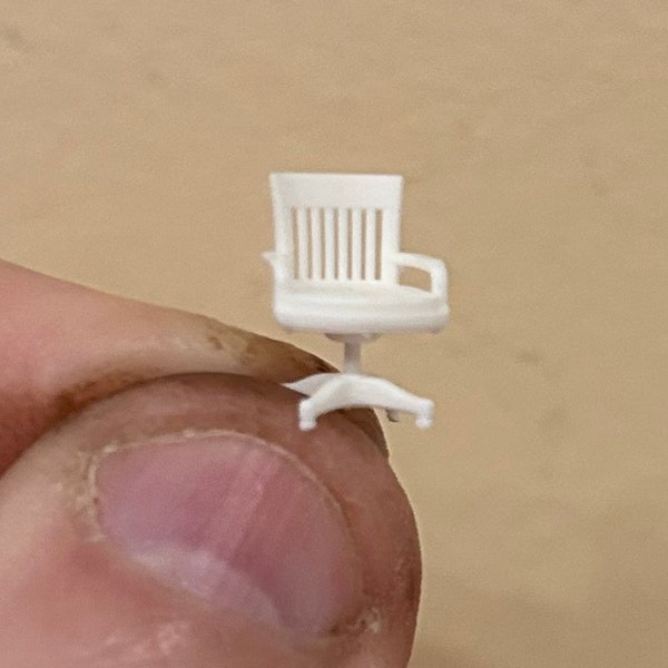 3D resin printed HO scale 1:87 wood slat swivel desk chair