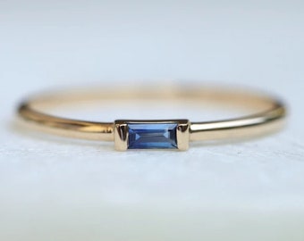 Blue sapphire baguette ring - Sapphire ring - Baguette sapphire ring - Baguette ring - Stacking ring - Blue sapphire - Dainty sapphire ring.