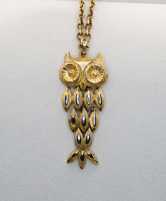 VTG AVON Large Articulated Movable Owl Pendant wi… - image 2