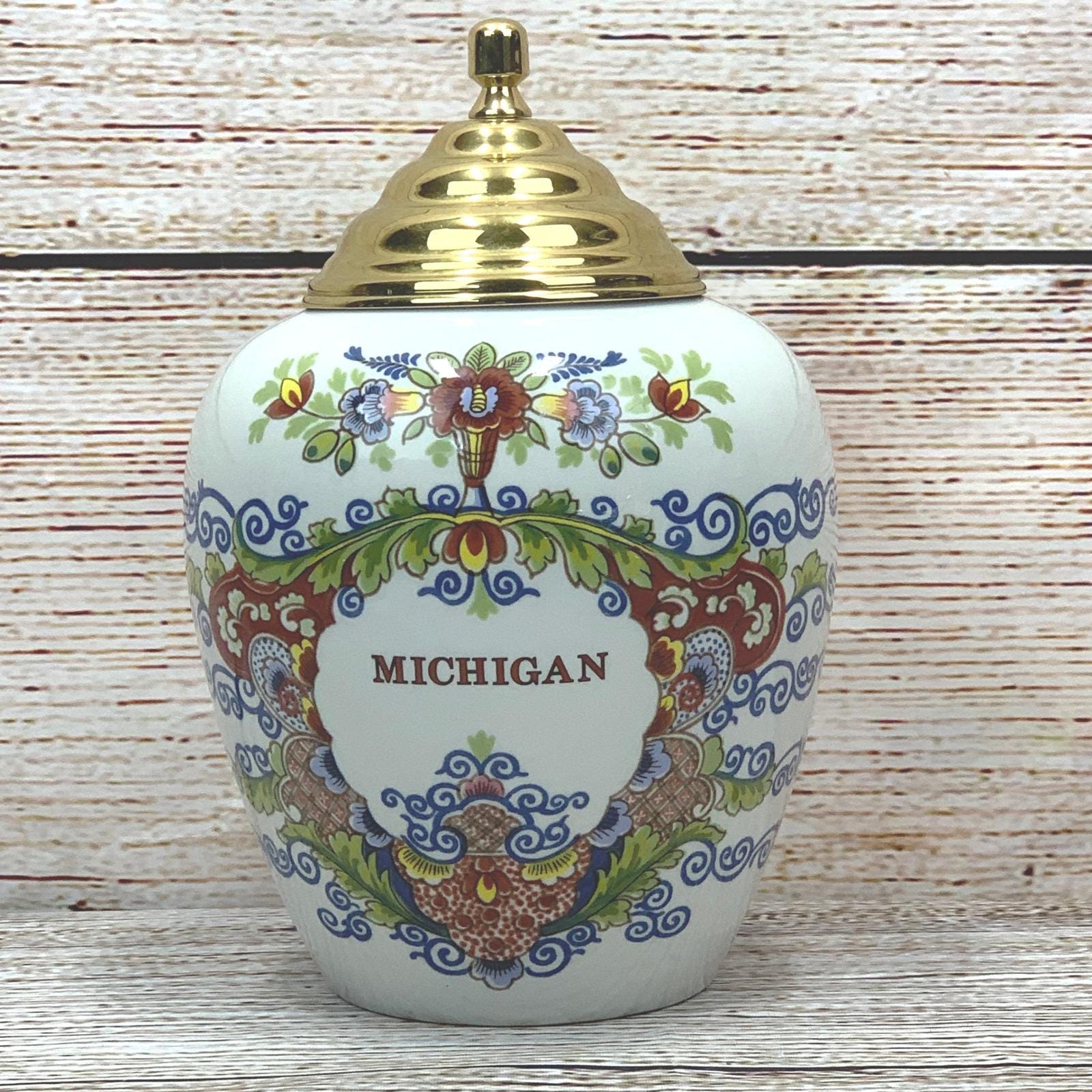 Delft Royal Goedewaagen Holland Michigan Lidded Jar Vase Gold