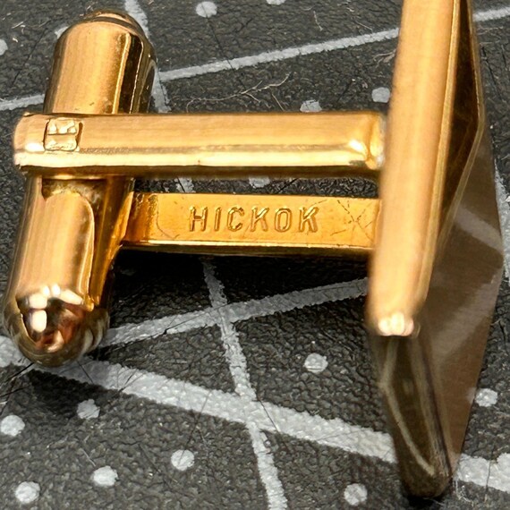 Vintage Hickok USA Mens Gold Tone Brushed Geometric Cufflinks and Tie Tac Set View 5
