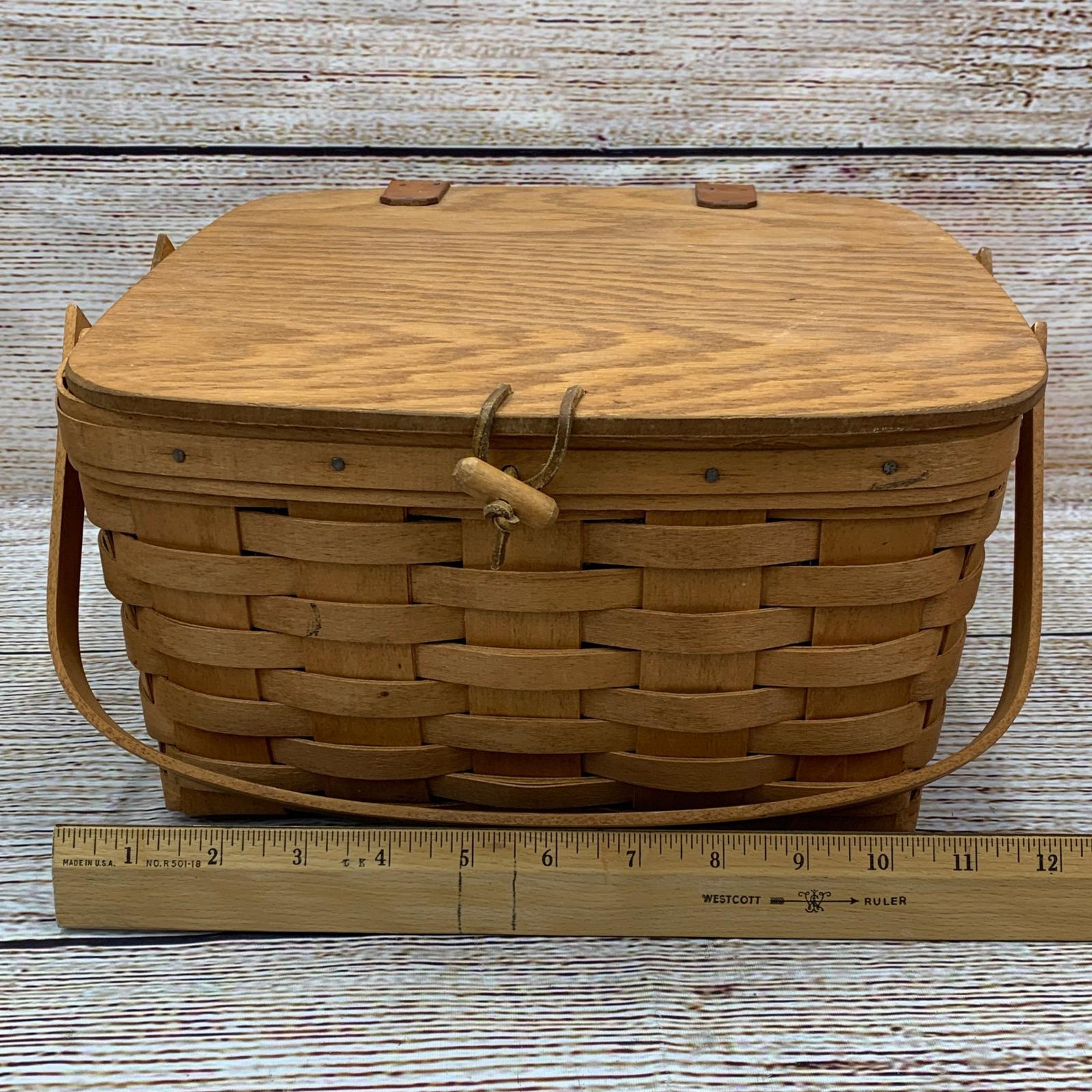 Longaberger Basket 1992 Handwoven Wooden Lid Picnic Basket Toggle