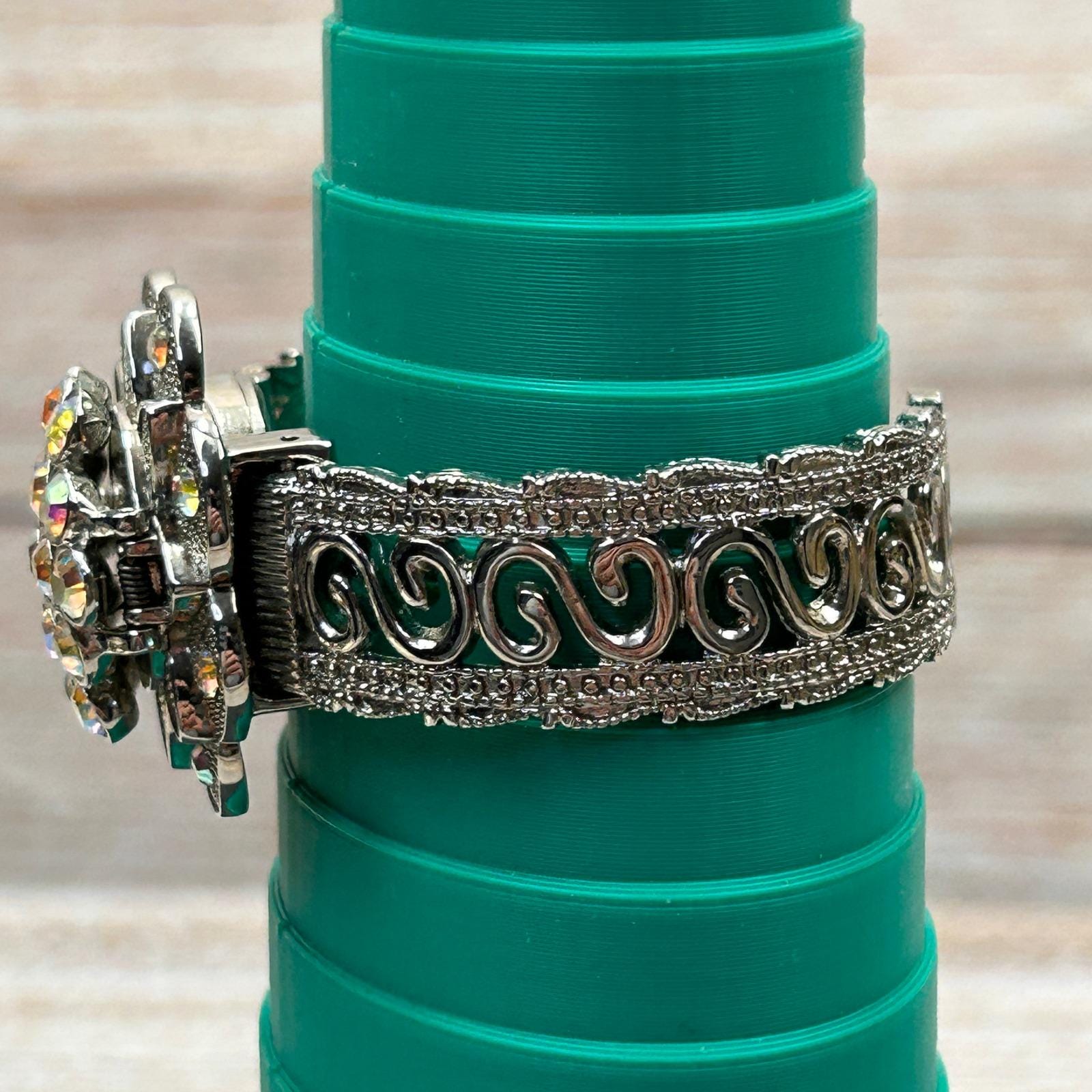 Mondu Flip Rhinestone Flower Cuff Bracelet Watch Silver Tone  display picture 1