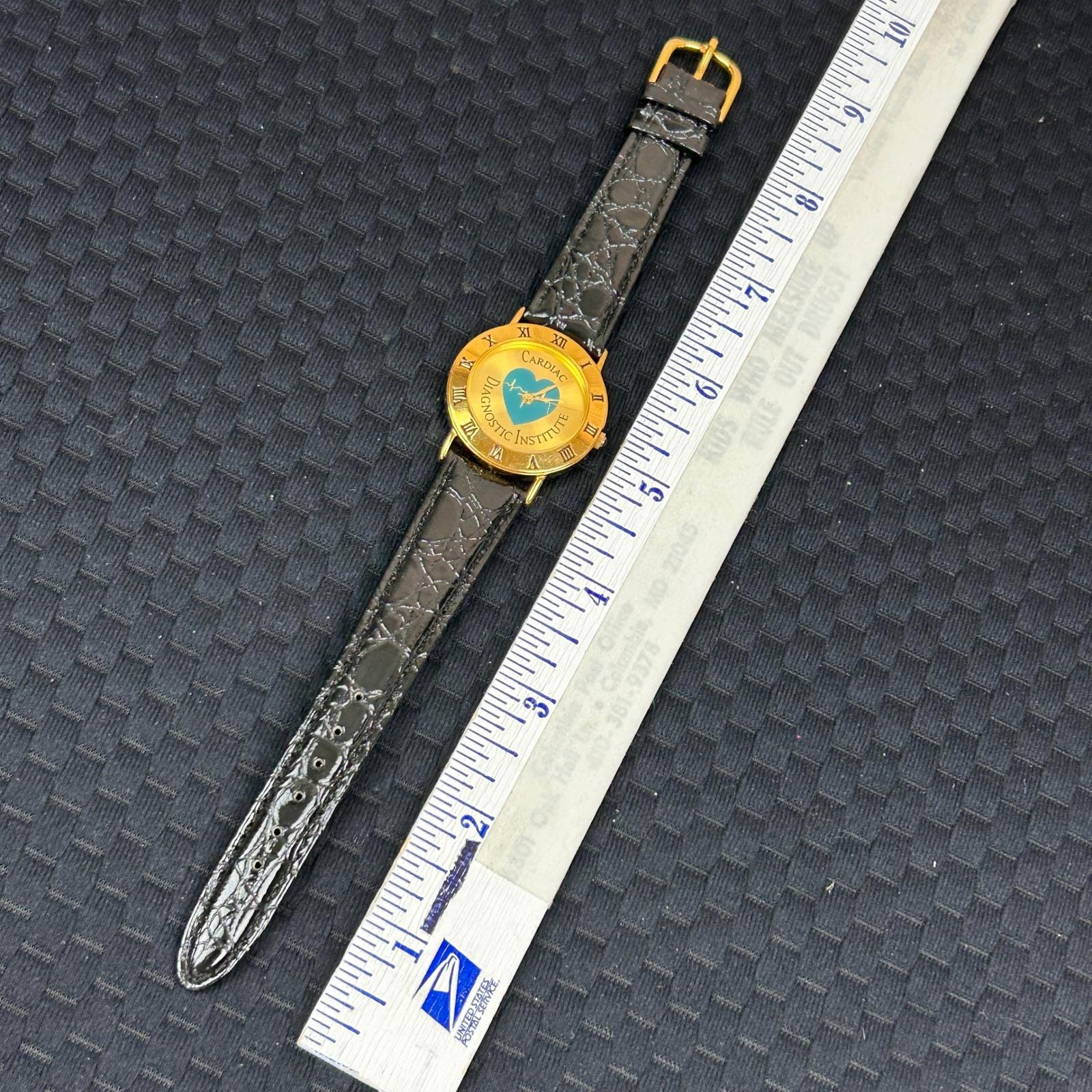 Athenee Du Geneve Cardiac Diagnostic Institute 18k Gold  display picture 2