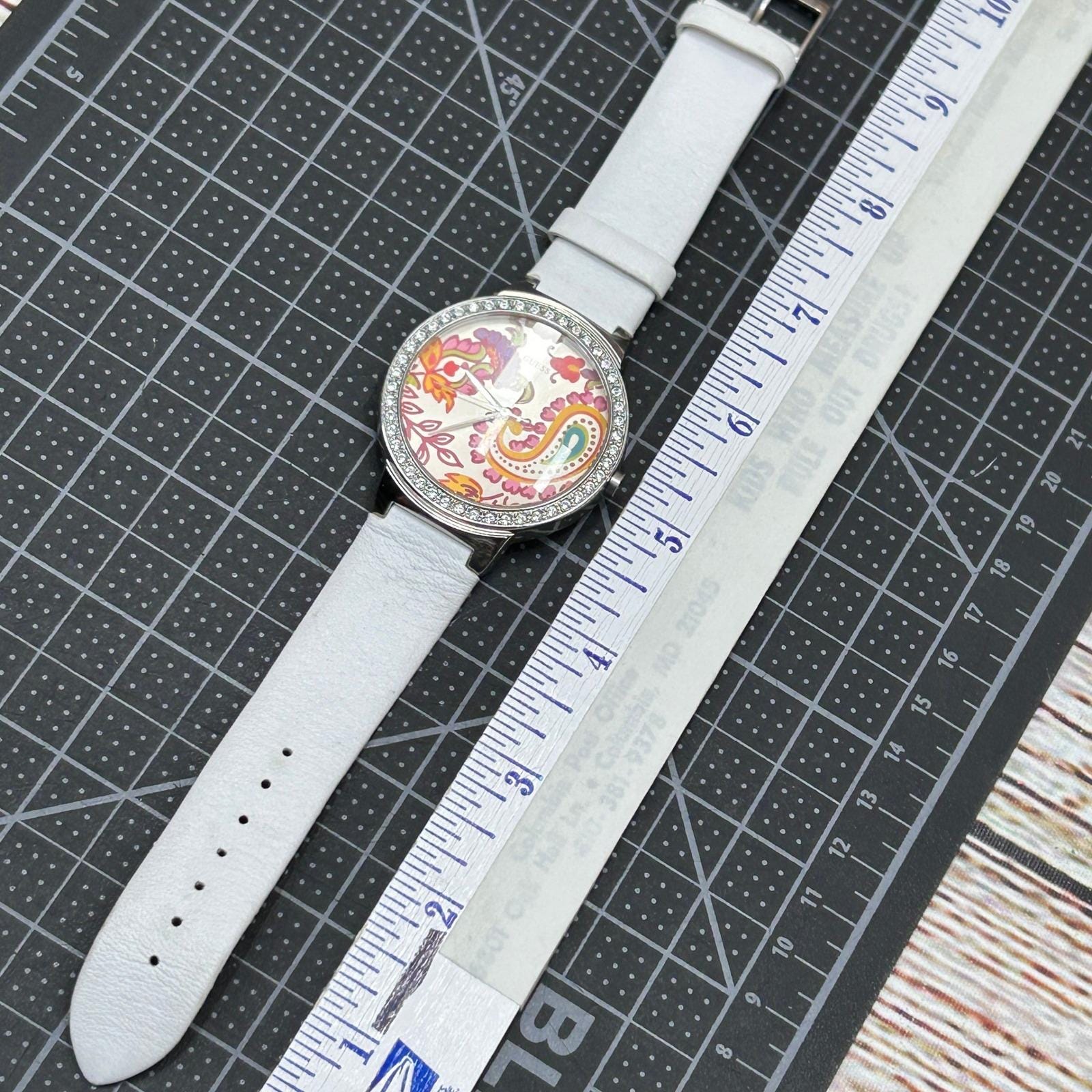 Guess Womens Paisley Floral Dial Crystal Bezel White Leather  display picture 1