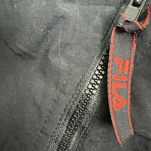 FILA Anorak Pullover Jacket Windbreaker Black & Red [Mens Medium] Vintage image 9