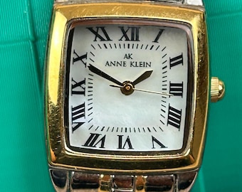 Anne Klein Womens Two Tone Square Watch‎ Roman Numeral Dial 10/8743 Y121E Classic Rectangular Roman Numeral Watch | Anne Klein main image 4