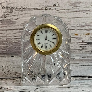 Crystal Table Clock Quartz Desk Decor Roman Numerals Battery Operated