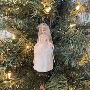 Wedding Day Barbie - Vintage Hallmark Keepsake Ornament - 1997