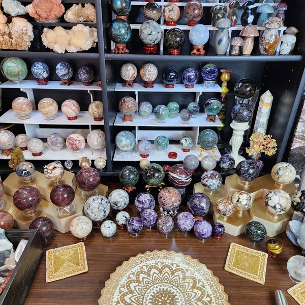 Special prices, discounts, prizes and more! TikTok.com/@daisylovecrystals