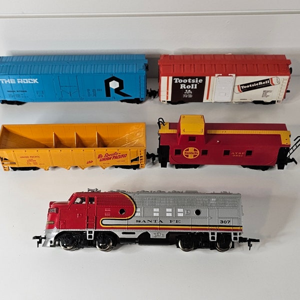 Tyco Electric train cars from the early 1980s |  Vintage Electric train cars | Vintage Toys |