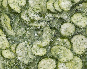 Ranch Pickles: Creamy, Garlicky & Savory!