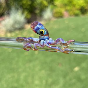 Octopus Glass Straw - Eco-Friendly Reusable Drinking Straw, Unique Sea Creature Design, Perfect for Smoothies & Cocktails