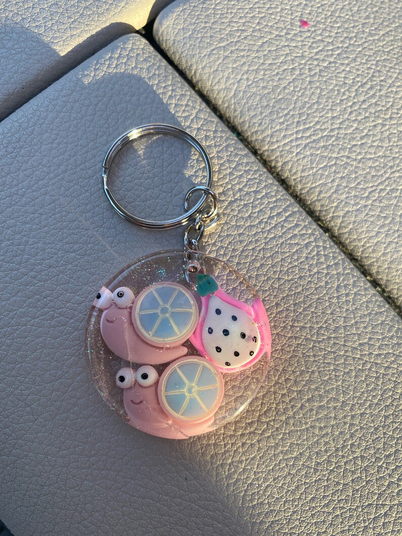 Kawaii Charm Keychains Bulk Epoxy Resin Keychains Assorted Keychains
