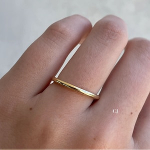 2MM Plain Solid Gold Wedding Band 18k 14k gold Simple Wedding Band for her stackable set of moissanite diamond engagement ring and Band