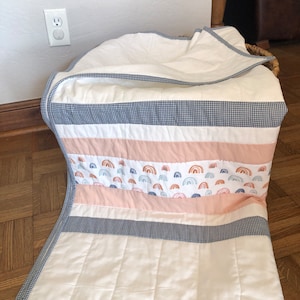 Baby quilt, rainbow quilt, baby decor