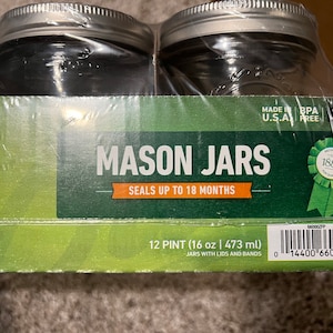 Choice 32 oz. Quart Wide Mouth Glass Canning / Mason Jar with Silver Metal  Lid and Band - 12/Pack