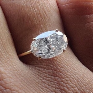 Oval Cut Lab gewachsen Diamant Verlobungsring, Ost West Einzelne Stein Solid Gold Lab Diamant Frauen Ring, Oval Moissanite Vorschlag / Versprechen Ring