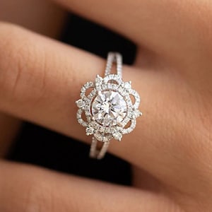 Round Lab Grown Halo Diamond Engagement Ring, Solid Gold Lab Diamond Halo Ring For Women, Halo Moissanite Propose/Promise Ring