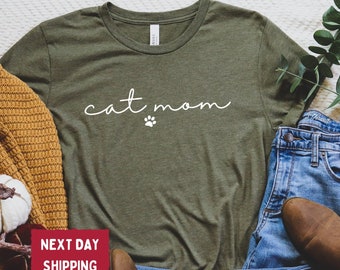 Cute Cat Mom Shirt with Paw, Cat Mom Shirt, Women Cat Lover, Gifts for Cat Lovers, Gift for Cat Mom, Cat Lovers Shirt,Custom Cat Shirt-FA005