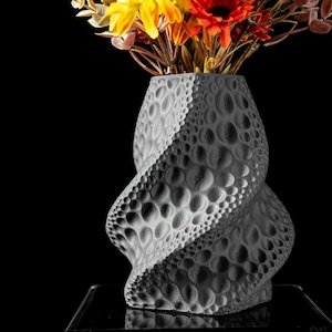 Modern 3D Printed Vase – A Statement Piece for Your Home