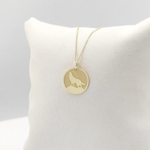 Howling Wolf Coin Pendant, 14K Solid Gold Wolf Necklace, Personalized Wild Animal Jewelry,  Wolf Charm, Wild Life Necklace, Wolf Pendant