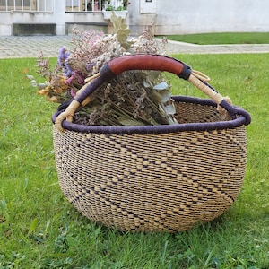 Round Bolga Basket, Handwoven in Ghana - Brown Leather Handle - Storage Market Basket, sturdy Round Baskets