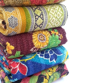 Lote al por mayor de edredones Kantha vintage indios a la venta Boho hecho a mano Sari Kantha Throw edredones hippie reversibles mantas de algodón de regalo