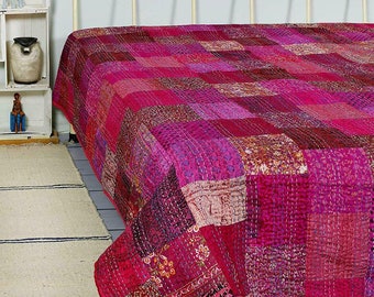 Couvre-lit fait main en soie et patchwork de Patola en coton kantha