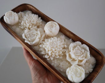 Extra Large Organic Soy Candle in a Wooden Bowl With Flowers, 22 OZ, Aroma Candle, Fragrance-free candle, Vegan candle gift