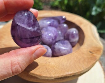 Amethyst Trommelstein| Heilstein & Schutzstein | Kristall für Meditation und Energiearbeit | spirituelles Geschenk | Crystal Tumbled Stone