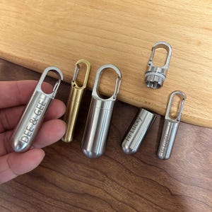 EDC pill box Keychains, Metal Keychains pill box,Keychain pendant Medicine storage case,Waterproof pill box,Stainless steel metal key ring