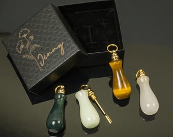 スプーン付き瑪瑙ミニボトルペンダント、誕生花名入りギフトボックス、ストーンネックレスキーホルダー、グローオプション