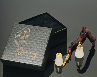 Natural Agate Perfume Bottle Pendant With Mini Spoon Charm Refillable Vial Necklace Keychain Custom Name Birth Flower Gift Box