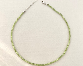 Peridot Necklace in 925 Sterling Silver, Peridot Choker, Green Layering Necklace, Minimal Bead Necklace, Natural Crystal Jewelry