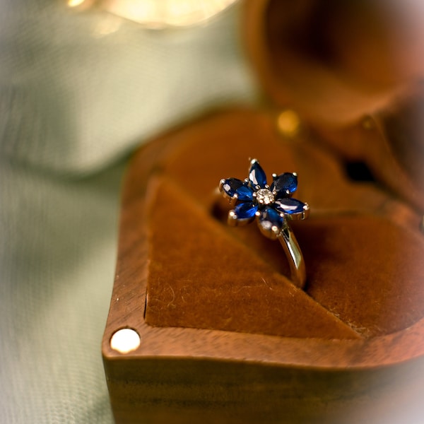 Sterling Silver 925 Midnight Bloom Ring with Dark Blue Crystalline Petals - A Chic Summer Fashion Statement