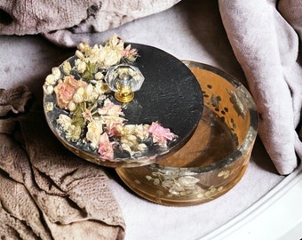 Handmade Epoxy Resin Jewelry Box with Natural Flowers