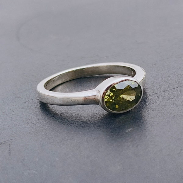 Natural Peridot Minimalist Ring, 925 Silver Ring, Handmade Ring, Women Ring, Bohemian Jewelry, Green Peridot Ring, Statement Silver Ring