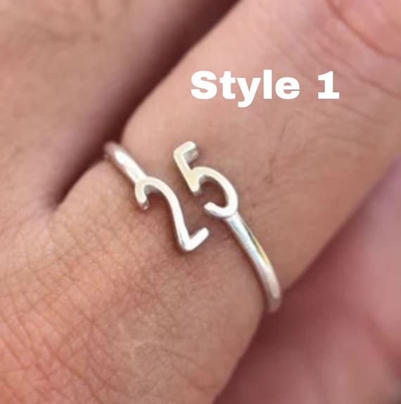 Anello con data Anno di nascita Numero Gotico Antico inglese