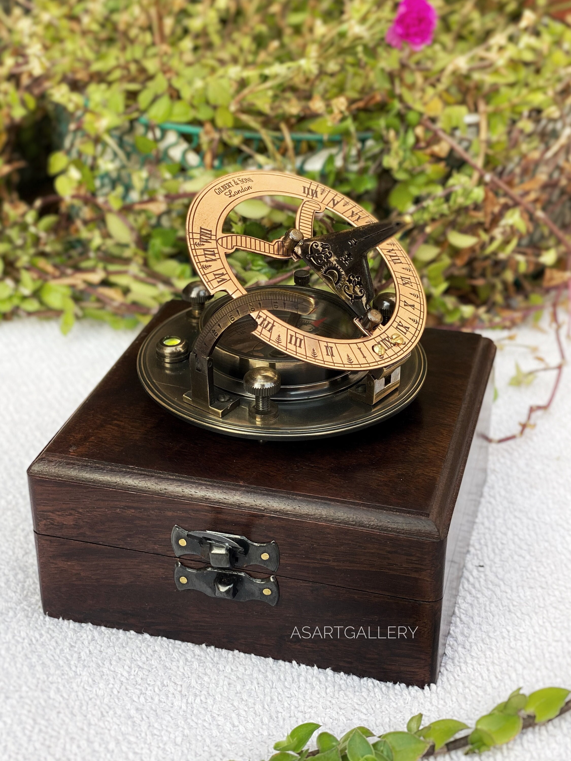 Pendule Directionnel Vintage Cadran Solaire Gilbert & Sons - Laiton, Cuivre, Verre, Fait Main